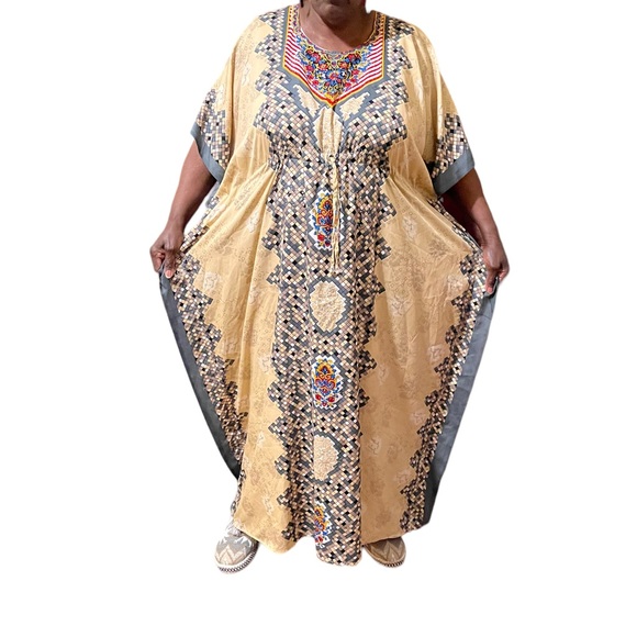 NF Women Caften Dress - Picture 2 of 4